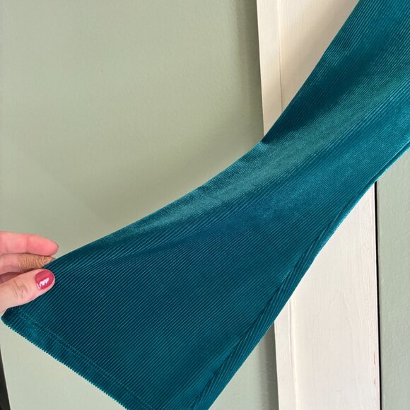 Teal Velvet Express Dress - Picture 4 of 4